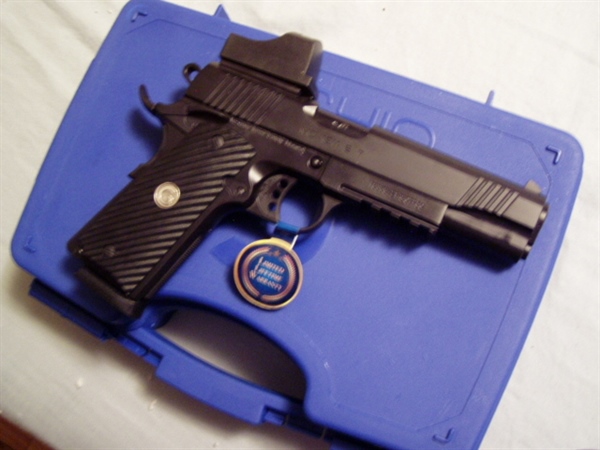 EAA GIRSAN   45ACP  5 INCH   BARREL  PISTOL BLU/BLACK PERRY RD3-009 RED DOTSIGHT  RAIL FOR LIGHT OR LASER MOUNT  DUAL SAFETY  EXTENDER BEAVER TAIL 8+1 MAGAZINE , LIMITED LIFE TIME WARRANTY NEW I